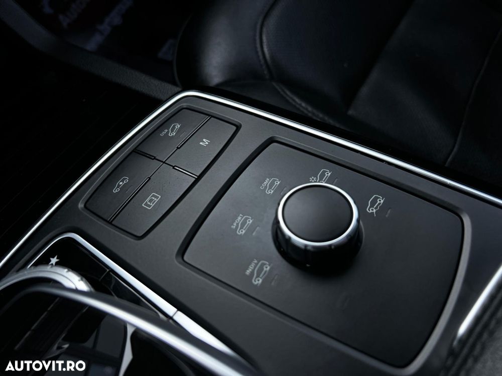 Mercedes-Benz GLS - 15