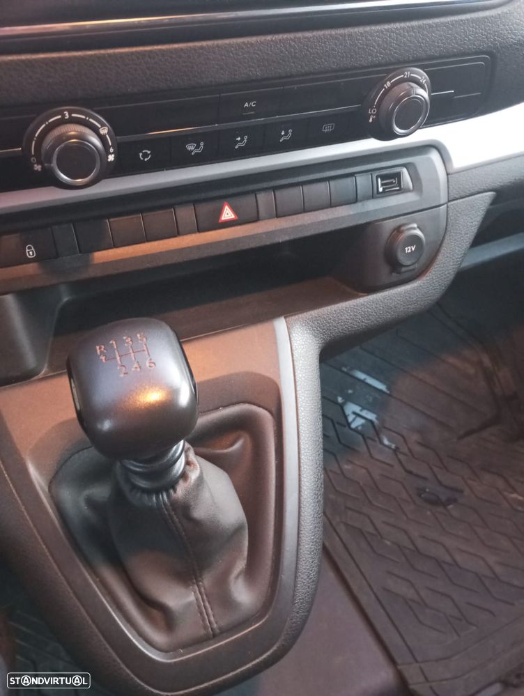 Peugeot Traveller 1.5 BlueHDi L2H1 Standard - 18