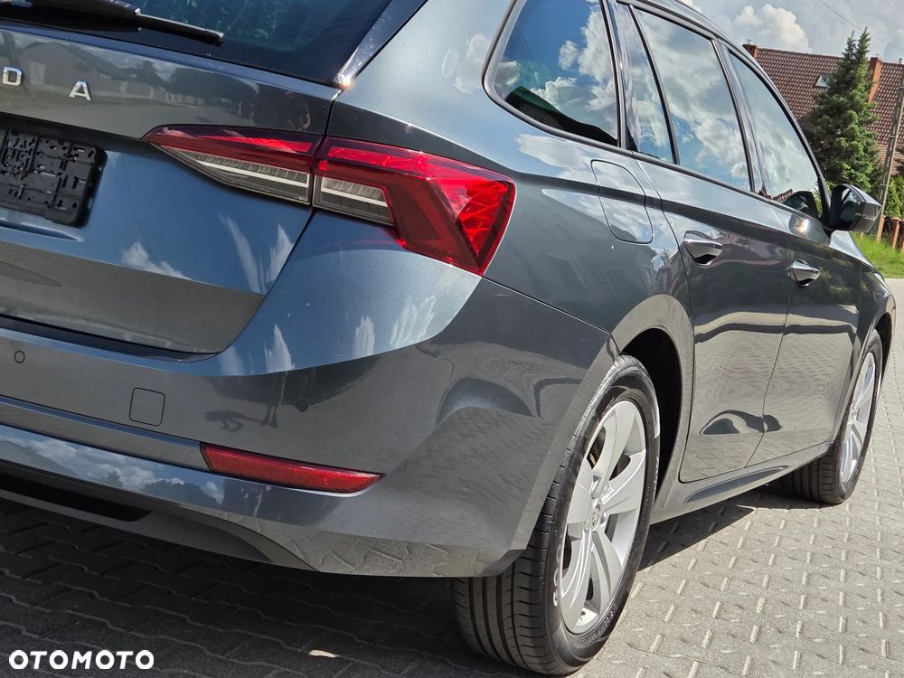 Skoda Octavia 2.0 TDI DSG Edition - 11