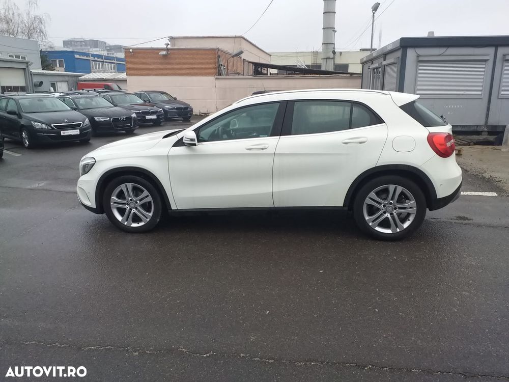 Mercedes-Benz GLA 220 d 4MATIC Aut. - 6