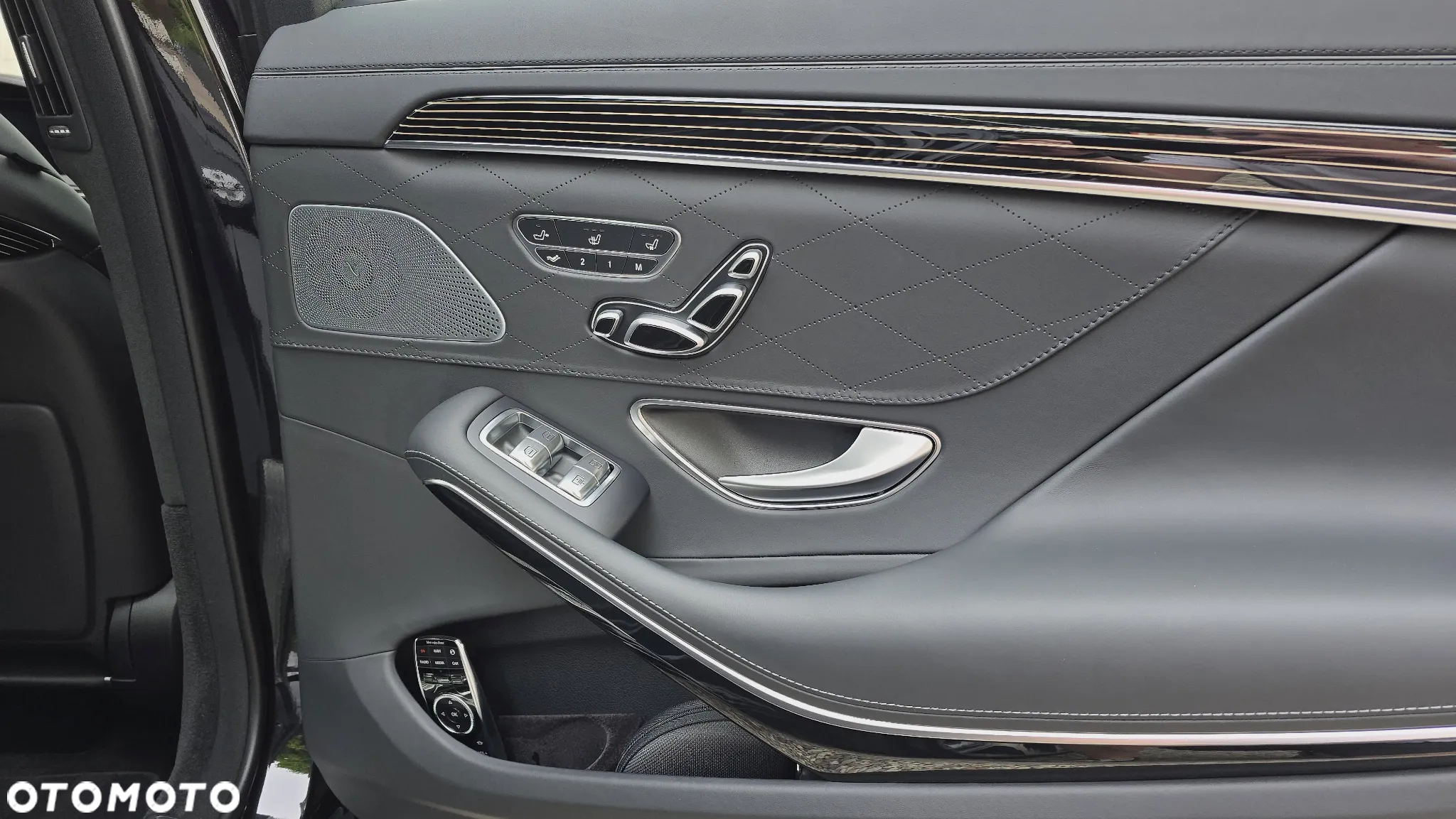 Mercedes-Benz Klasa S 400 d 4-Matic L 9G-TRONIC - 19