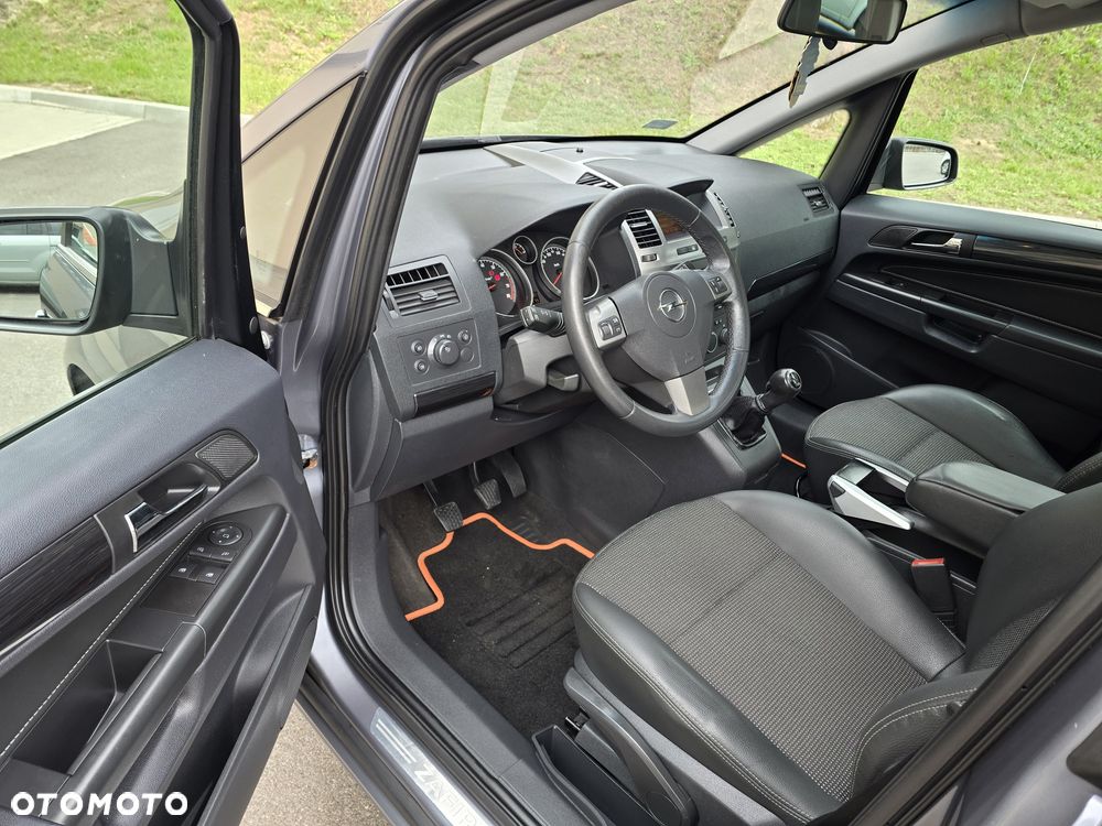 Opel Zafira - 7