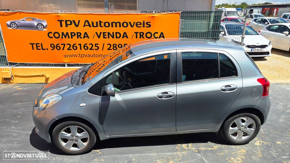 Toyota Yaris 1.0 VVT-i AC - 17