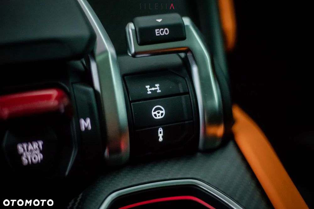 Lamborghini Urus Standard - 34