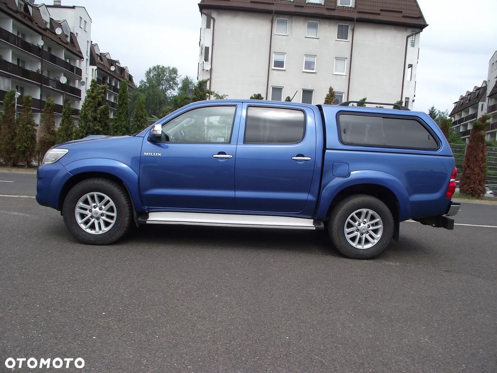 Toyota Hilux 3.0 D-4D Invincible - 12