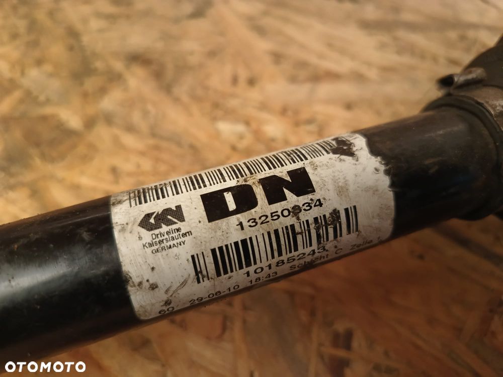 OPEL ASTRA J IV 1.7 CDTI  PÓŁOŚ LEWA KRÓTKA DN 13250834 - 2