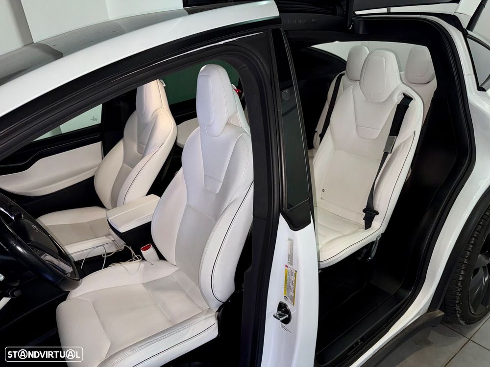 Tesla Model X P100D - 6