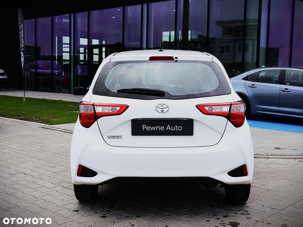 Toyota Yaris - 8