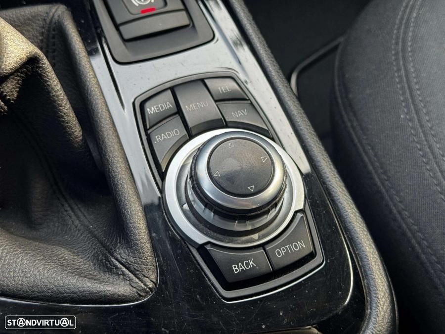 BMW 216 Active Tourer d Advantage - 10