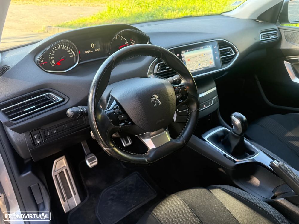 Peugeot 308 SW - 8