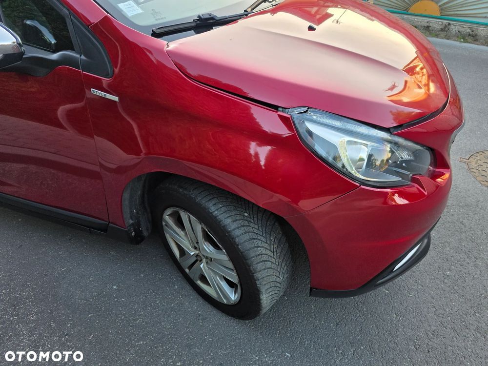Peugeot 2008 BlueHDi 100 STOP & START Style - 31