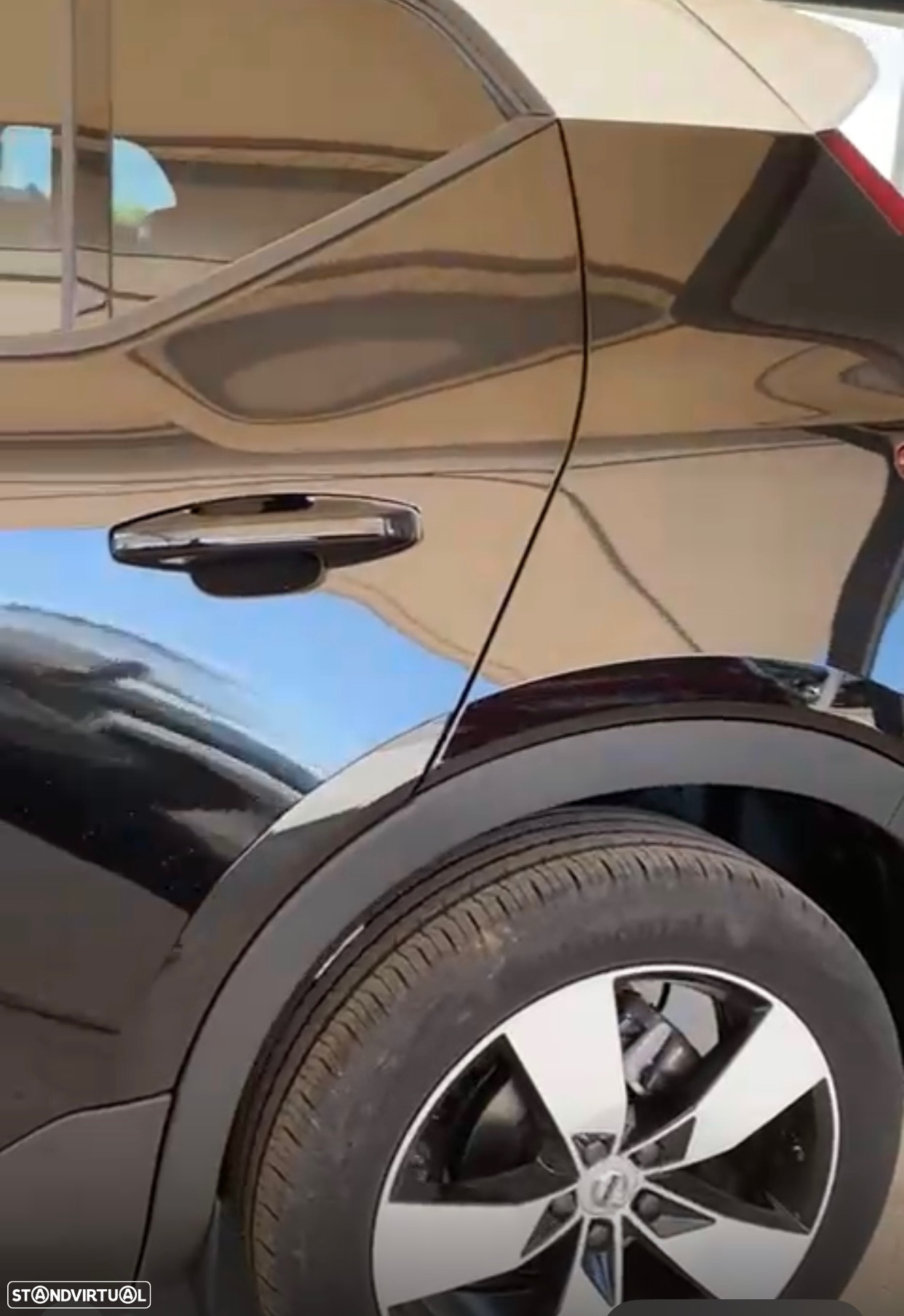 Volvo XC 40 1.5 T2 Momentum Plus - 2