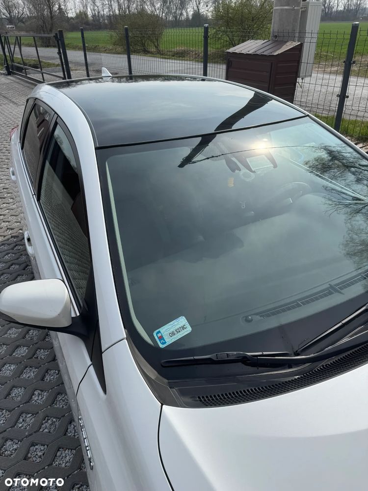 Toyota Auris 1.8 HSD Luna - 3