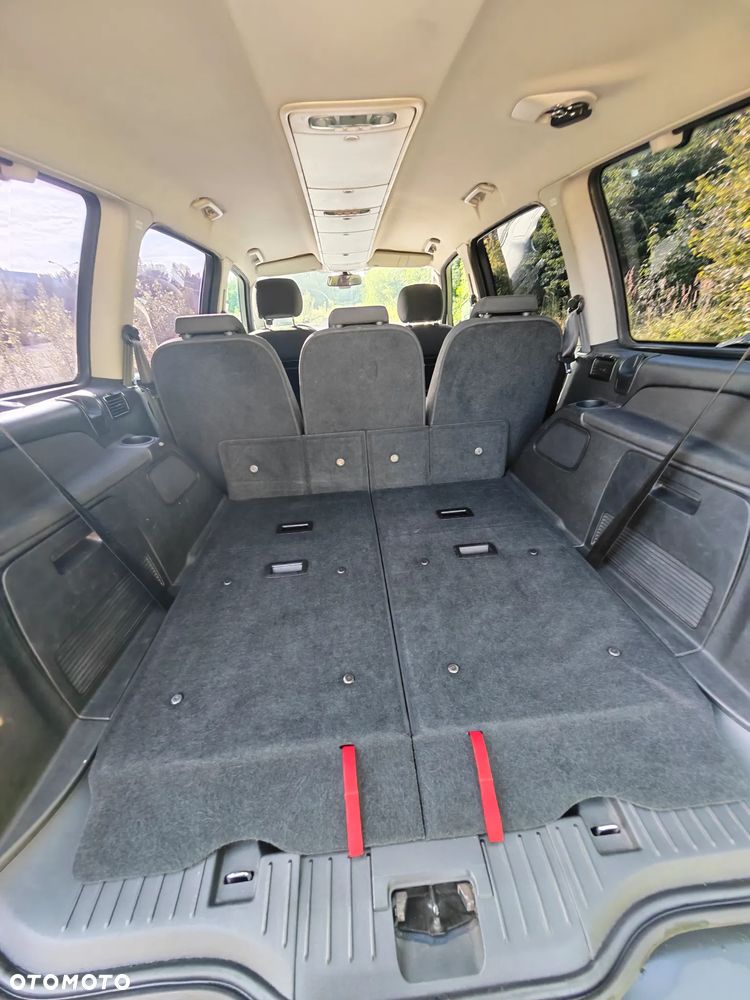 Ford Galaxy 2.0 T Ghia - 15