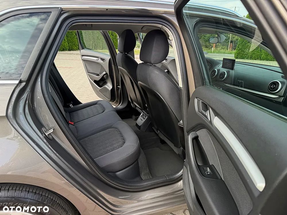 Audi A3 Sportback 1.4 TFSI Attraction - 6