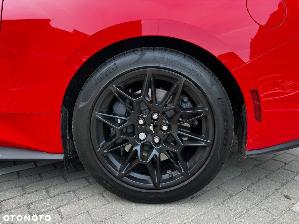 Ford Mustang - 9