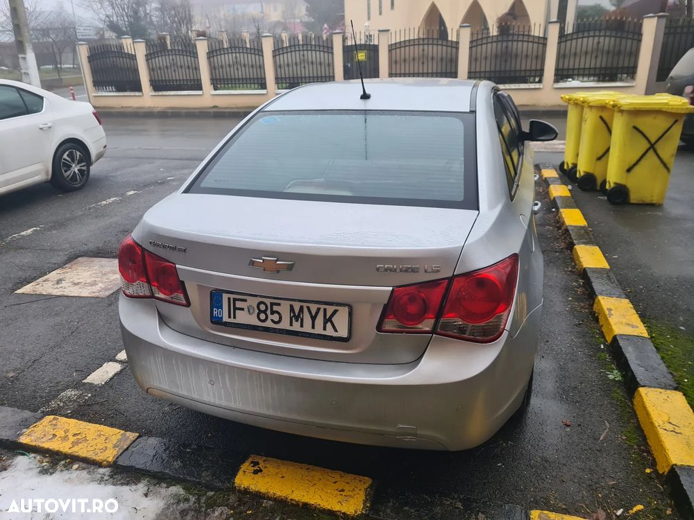 Chevrolet Cruze 1.8 Ecotec LT - 6