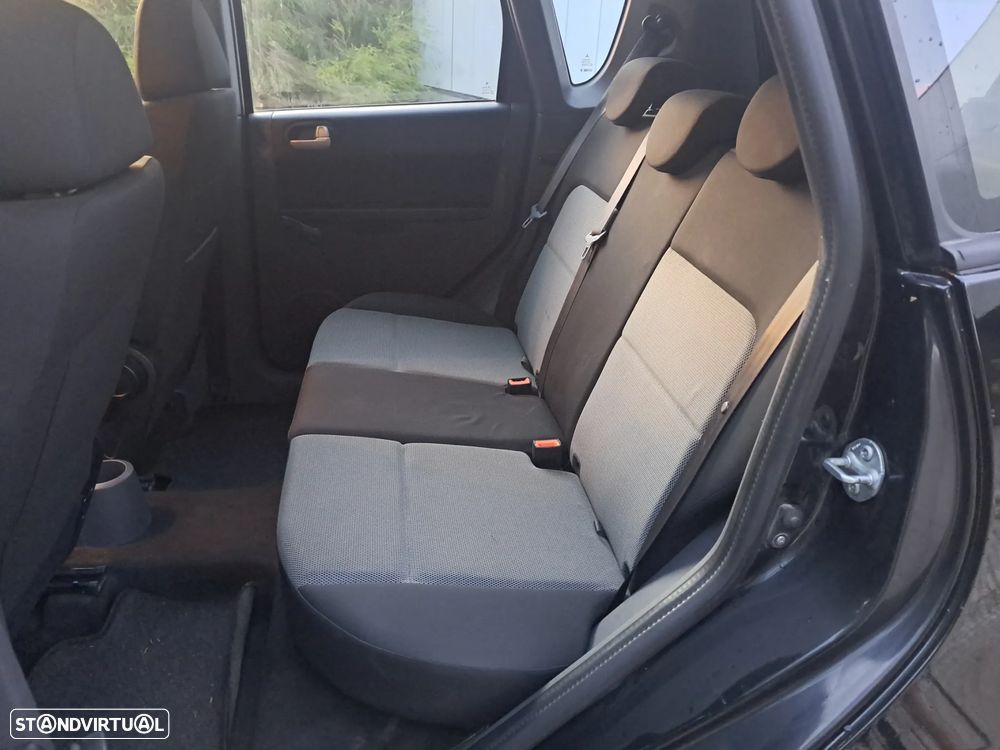 Mitsubishi Colt 1.1 Invite - 22