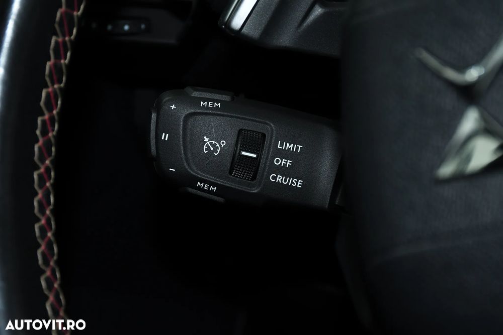 DS Automobiles DS 7 Crossback - 24