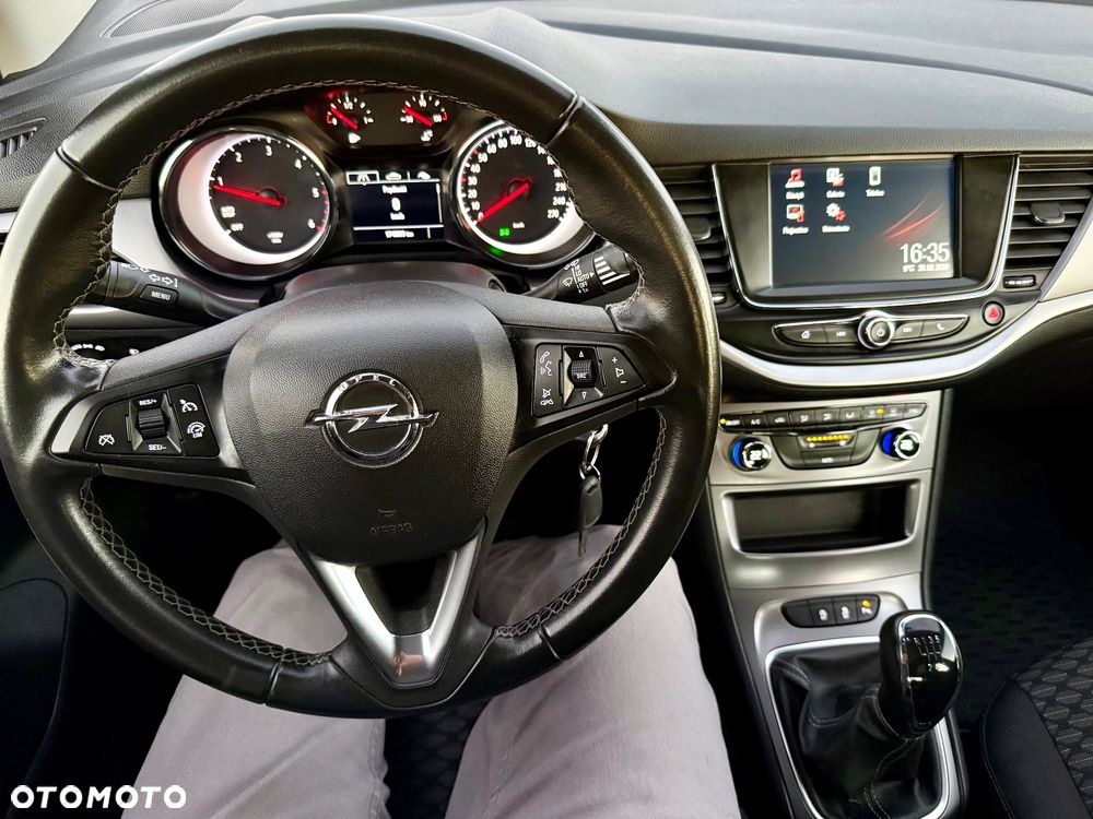 Opel Astra 1.6 D Start/Stop Dynamic - 14