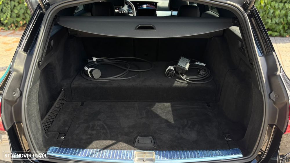 Mercedes-Benz E 300 de 9G-TRONIC AMG Line - 36