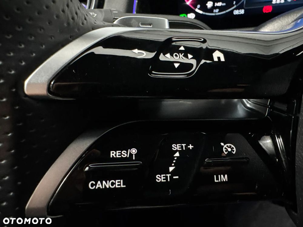 Mercedes-Benz GLB 200 d 4-Matic AMG Line 8G-DCT - 15