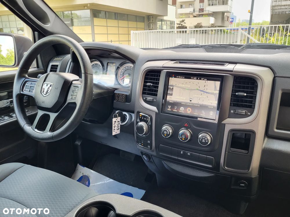 Dodge RAM - 8