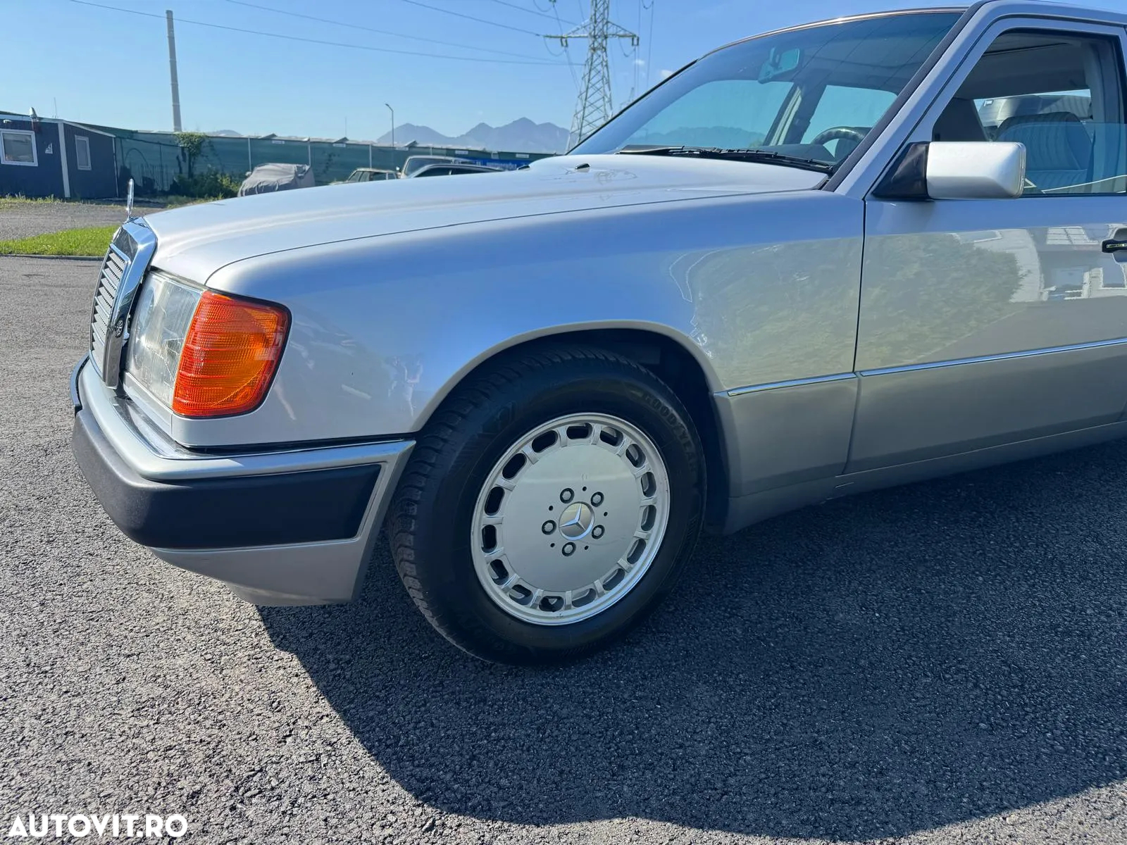 Mercedes-Benz E - 11
