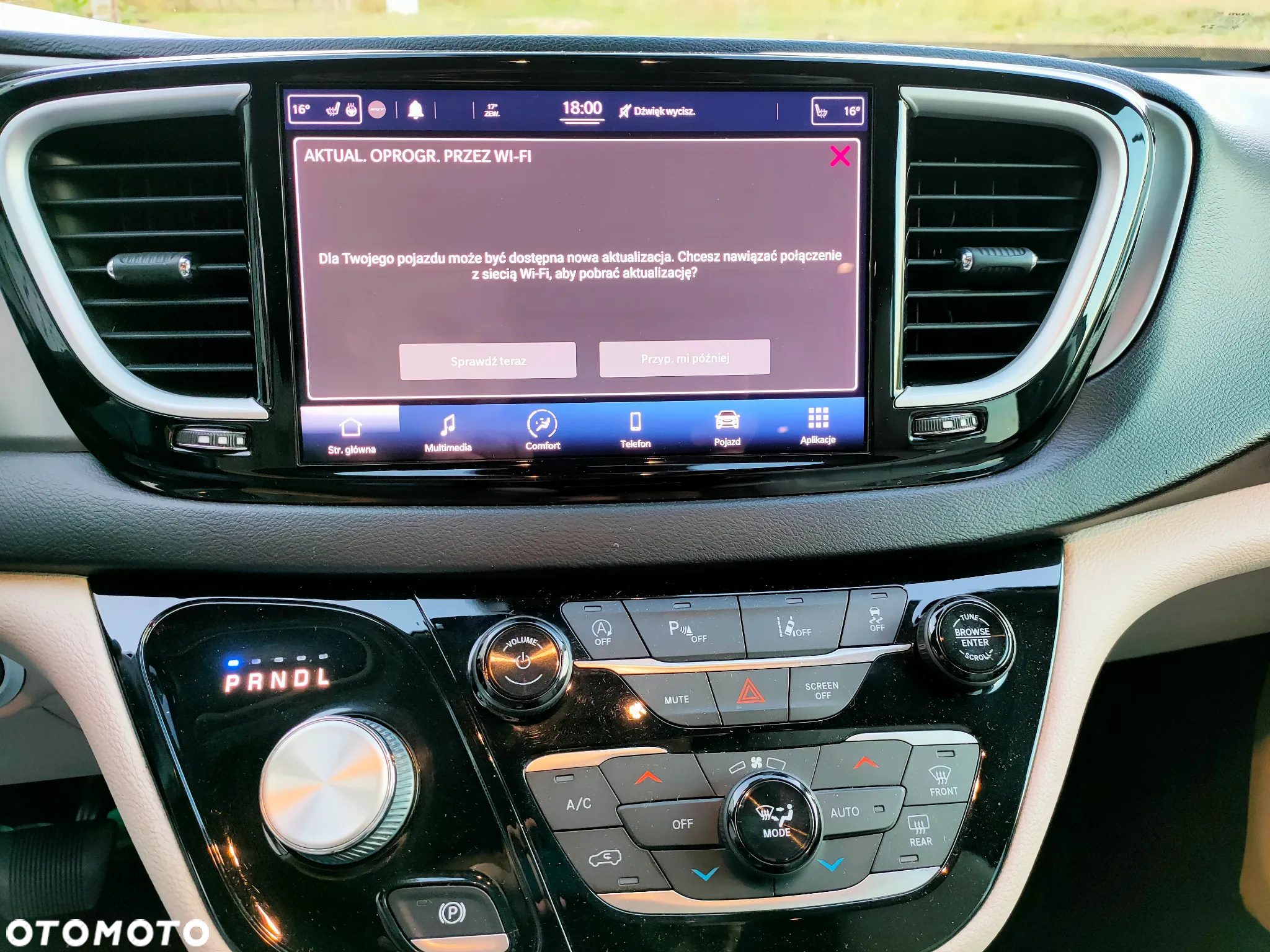 Chrysler Pacifica - 21