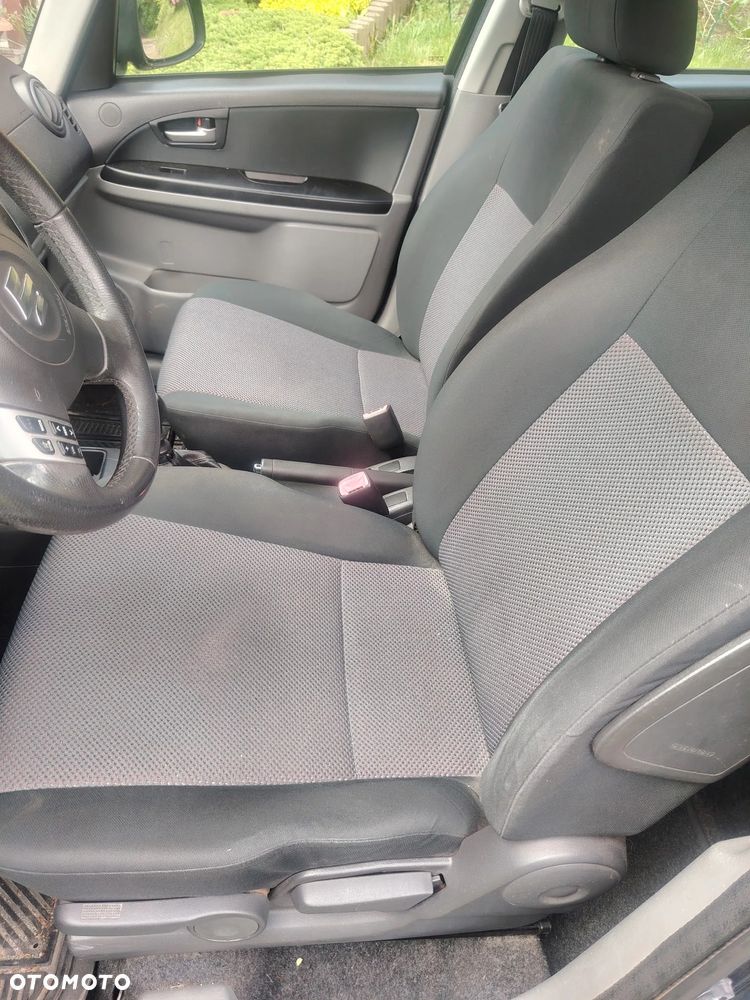 Suzuki SX4 1.9 DDiS 4WD GS / Premium - 5