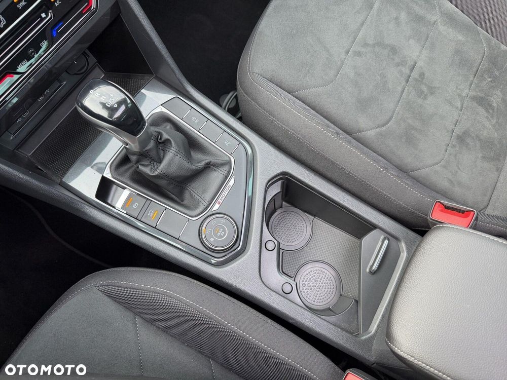 Volkswagen Tiguan 2.0 TSI 4Mot Elegance DSG - 20