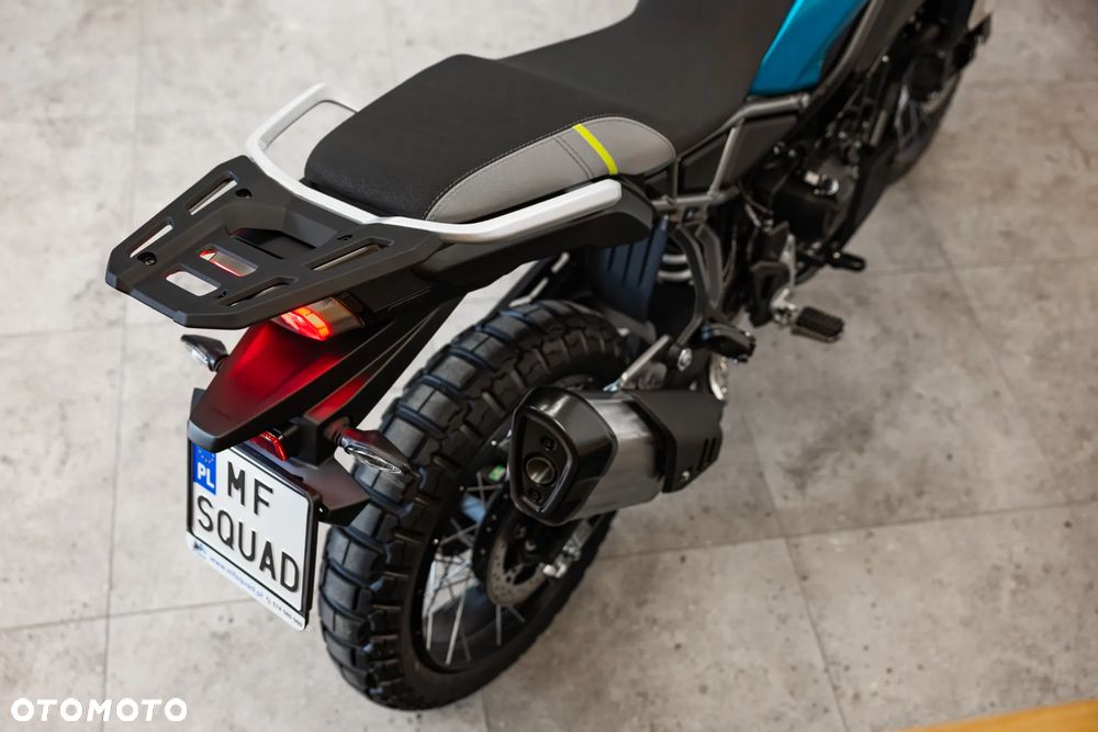 CFMoto MT - 15