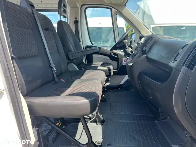 Peugeot Boxer 7-os. brygadówka doka L2H2 klima - 14
