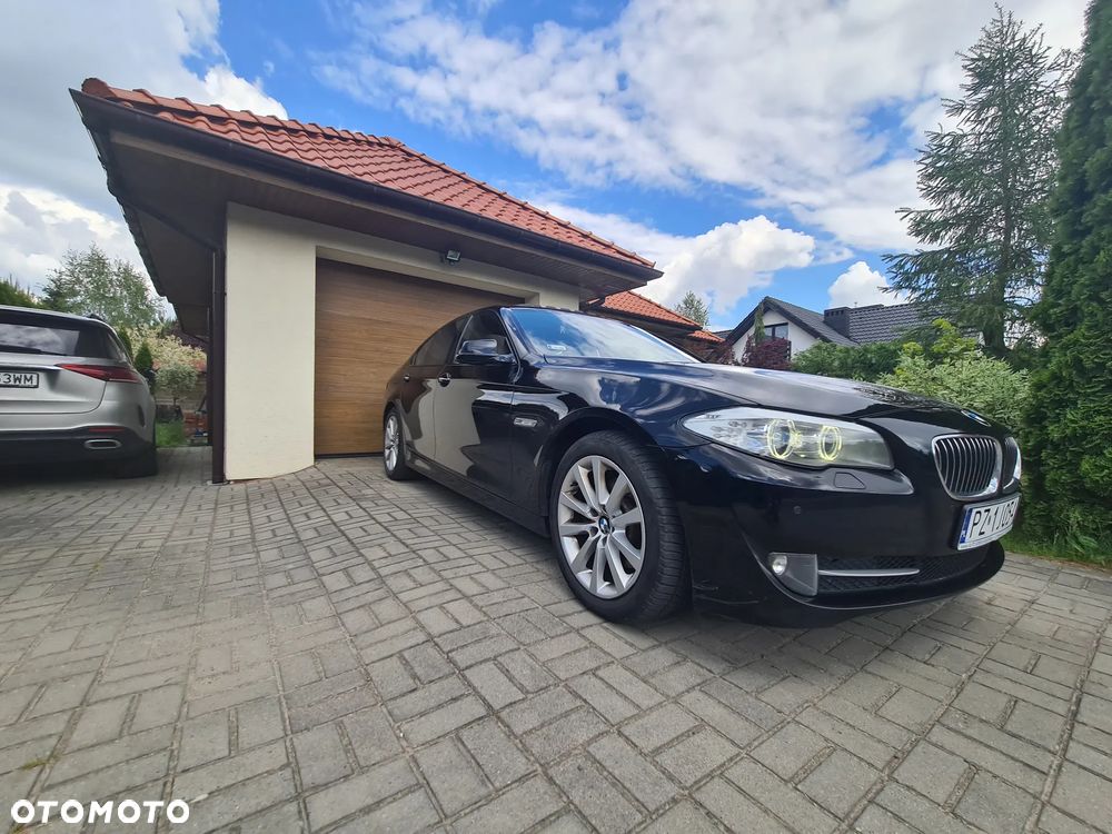 BMW Seria 5 520d xDrive Luxury Line - 17