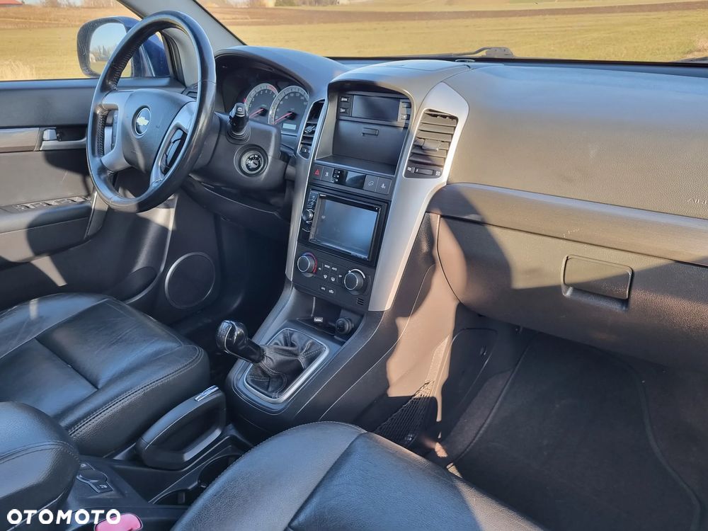 Chevrolet Captiva 2.4 4WD 7 Sitzer LT - 11