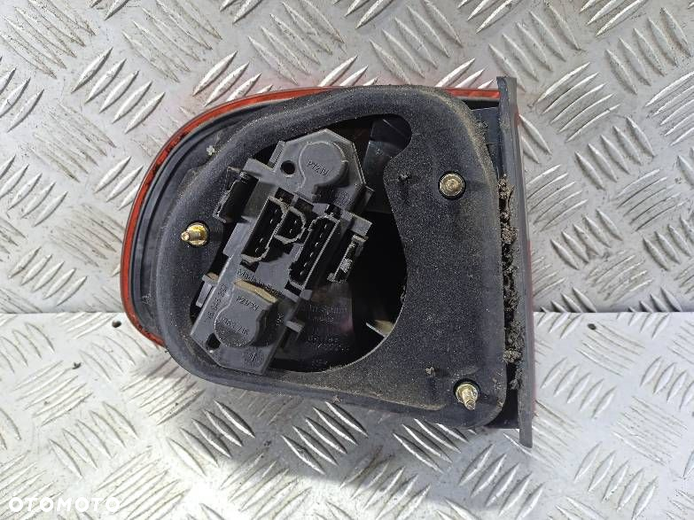 LAMPA PRAWA TYLNA SEAT TOLEDO 2 - 2
