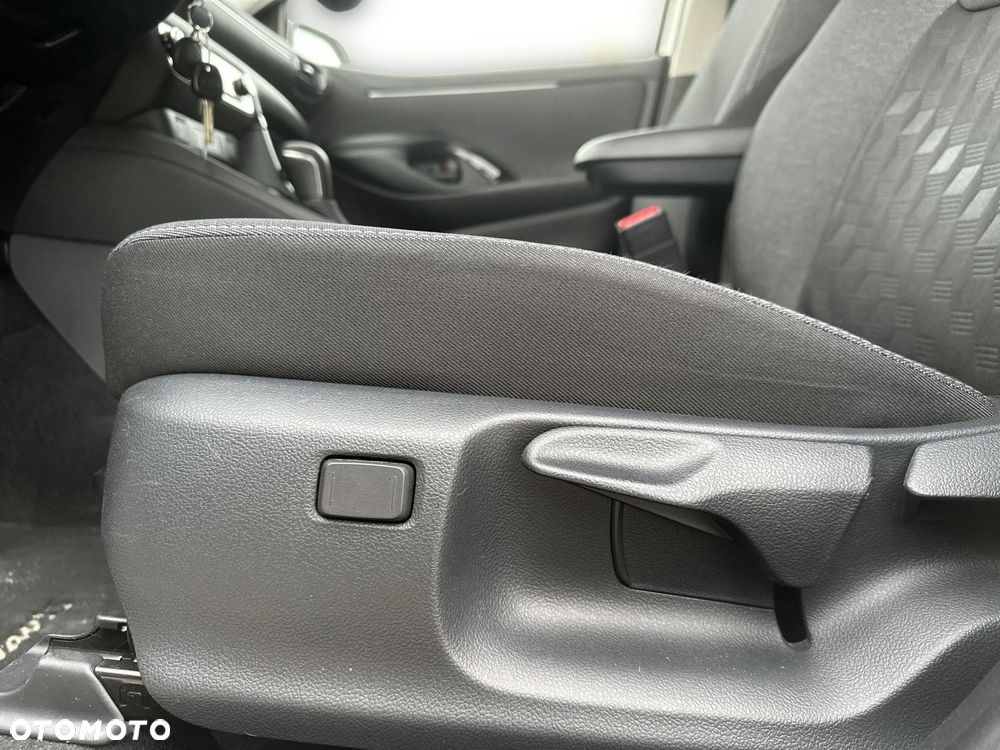 Toyota Yaris Hybrid 1.5 Style - 18