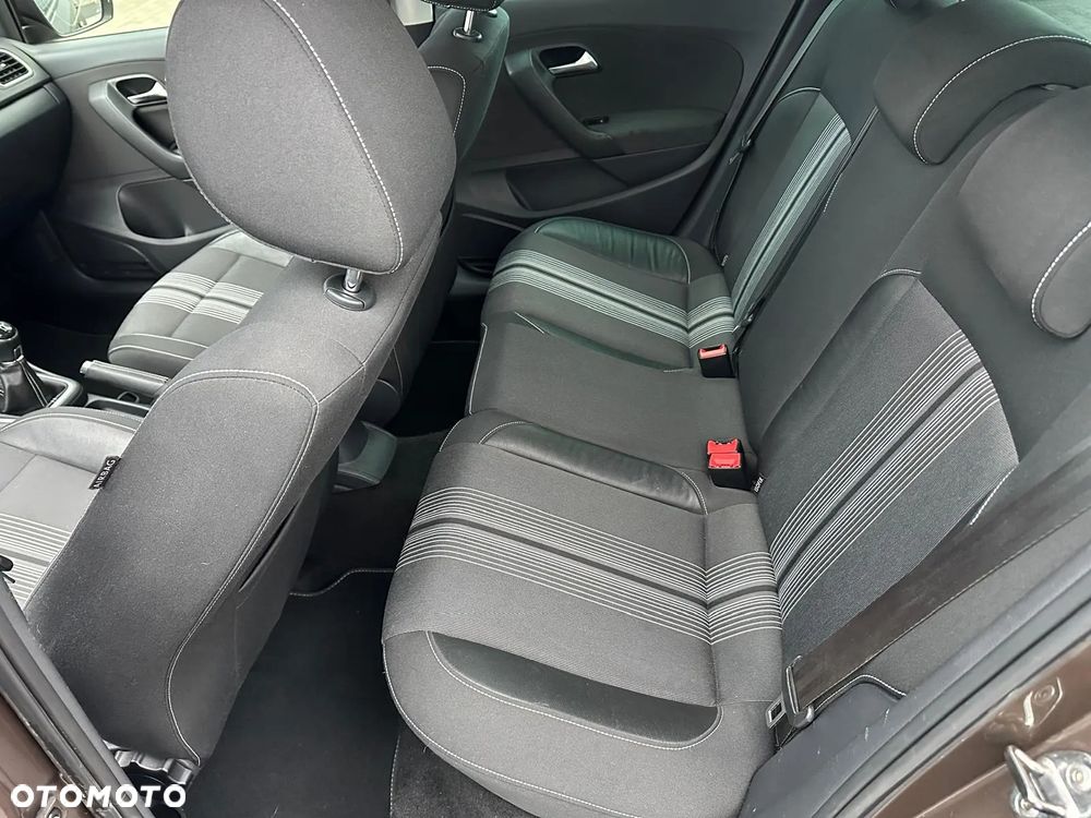 Volkswagen Polo 1.6 TDI MATCH - 14