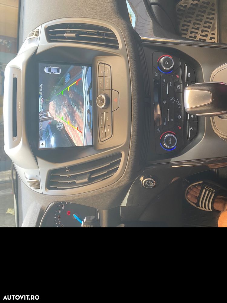 Ford Kuga 2.0 TDCi 4WD Powershift ST-Line - 10