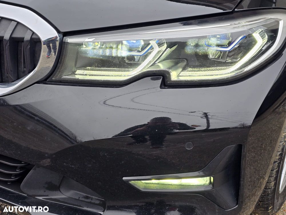 BMW Seria 3 330e xDrive Aut. Luxury Line - 22