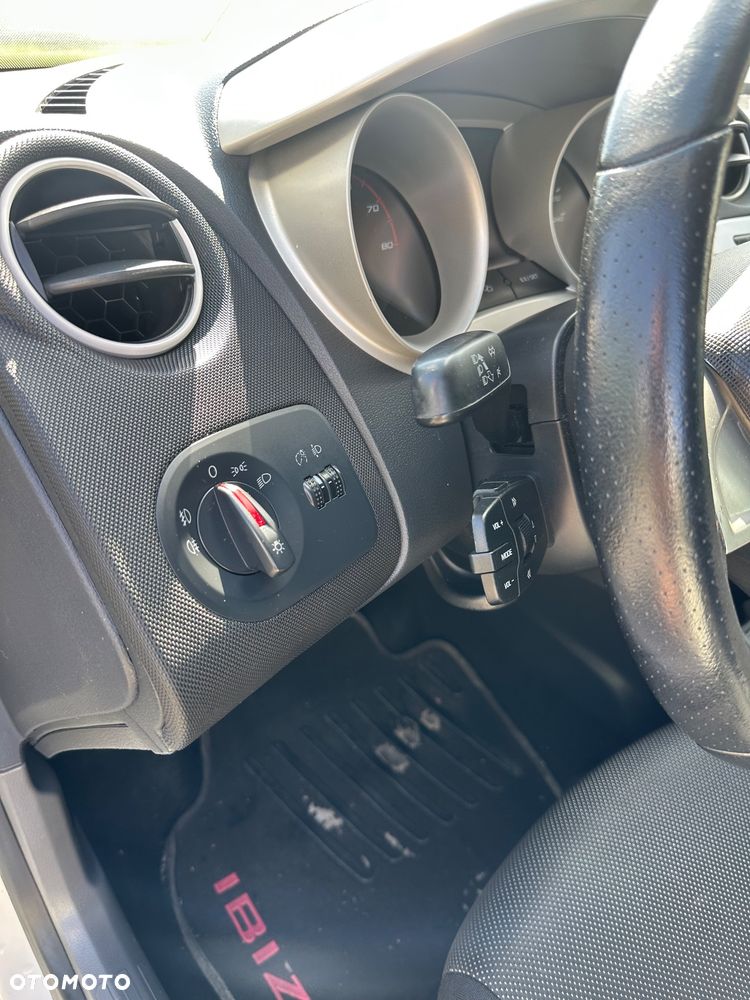 Seat Ibiza 1.6 16V Style - 12