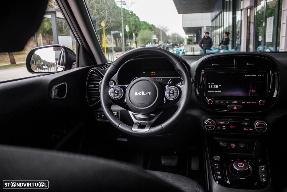 Kia e-Soul Vision - 39