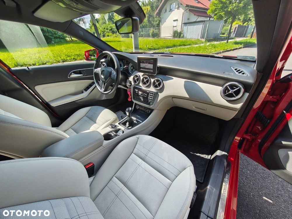 Mercedes-Benz Klasa A 180 - 12