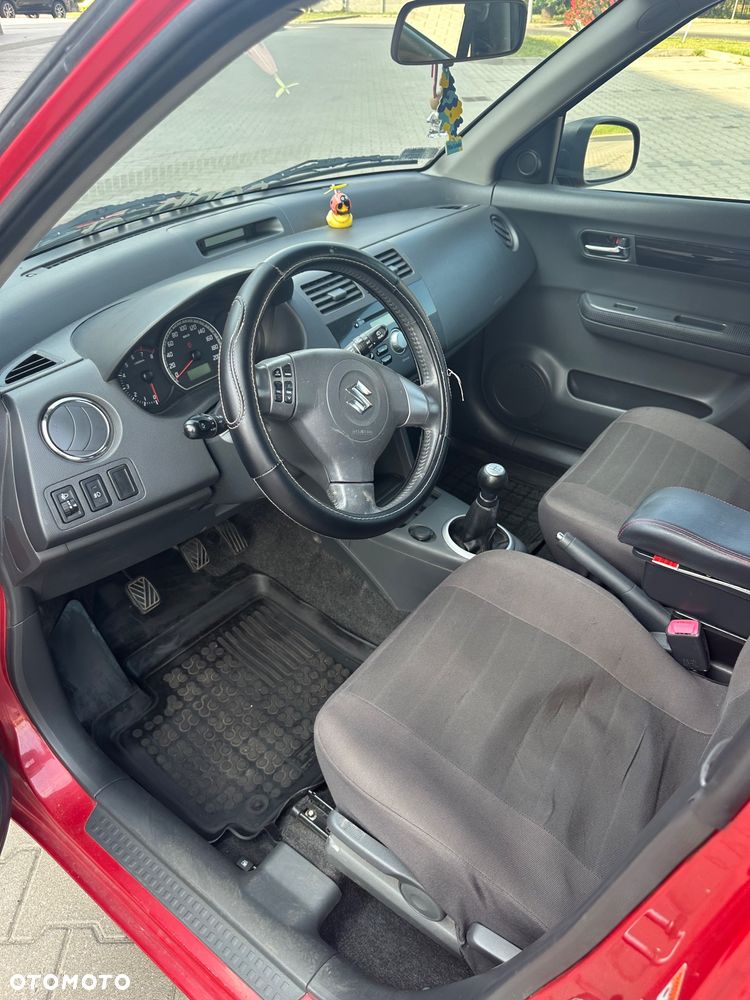 Suzuki Swift - 14