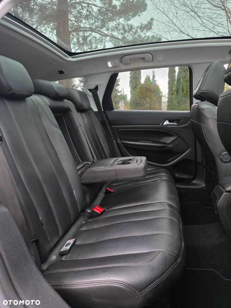 Peugeot 308 1.6 BlueHDi Business Line S&S - 26