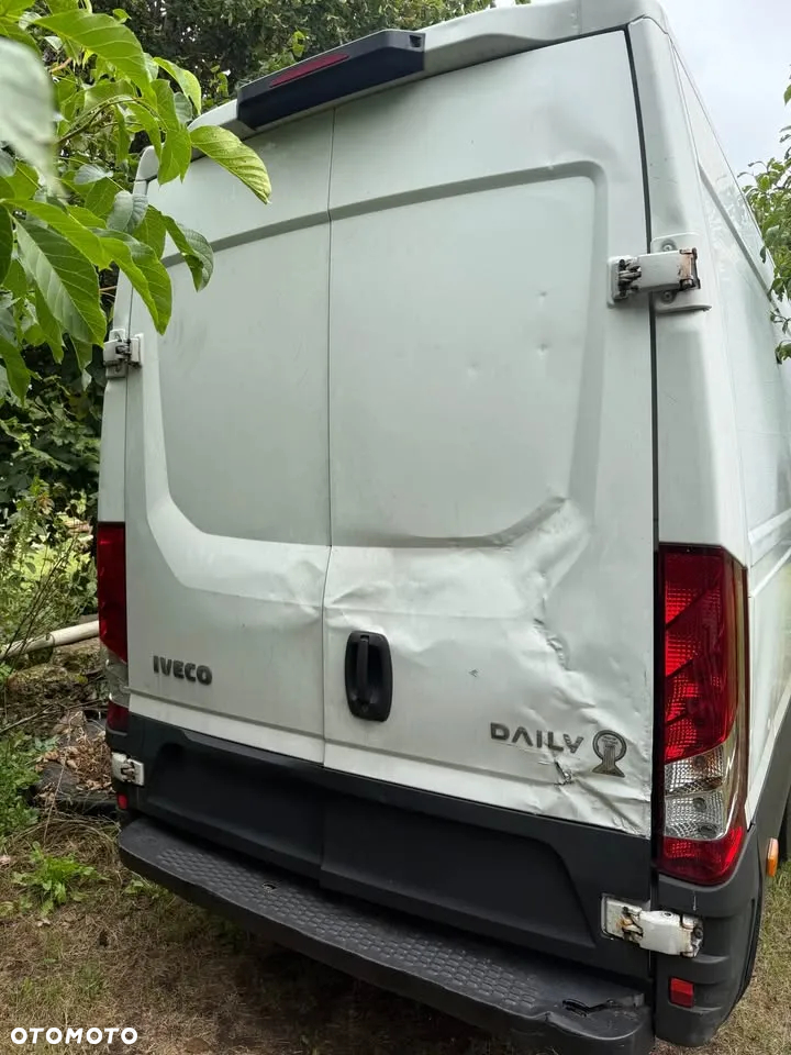 Iveco Daily - 12