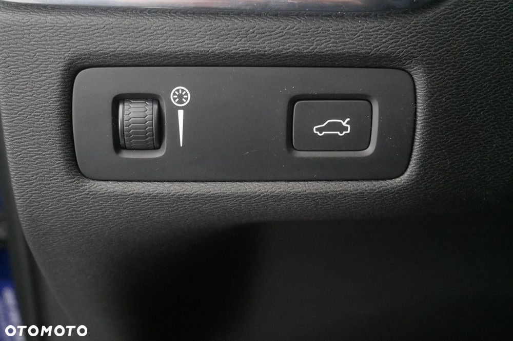 Volvo XC 60 - 18