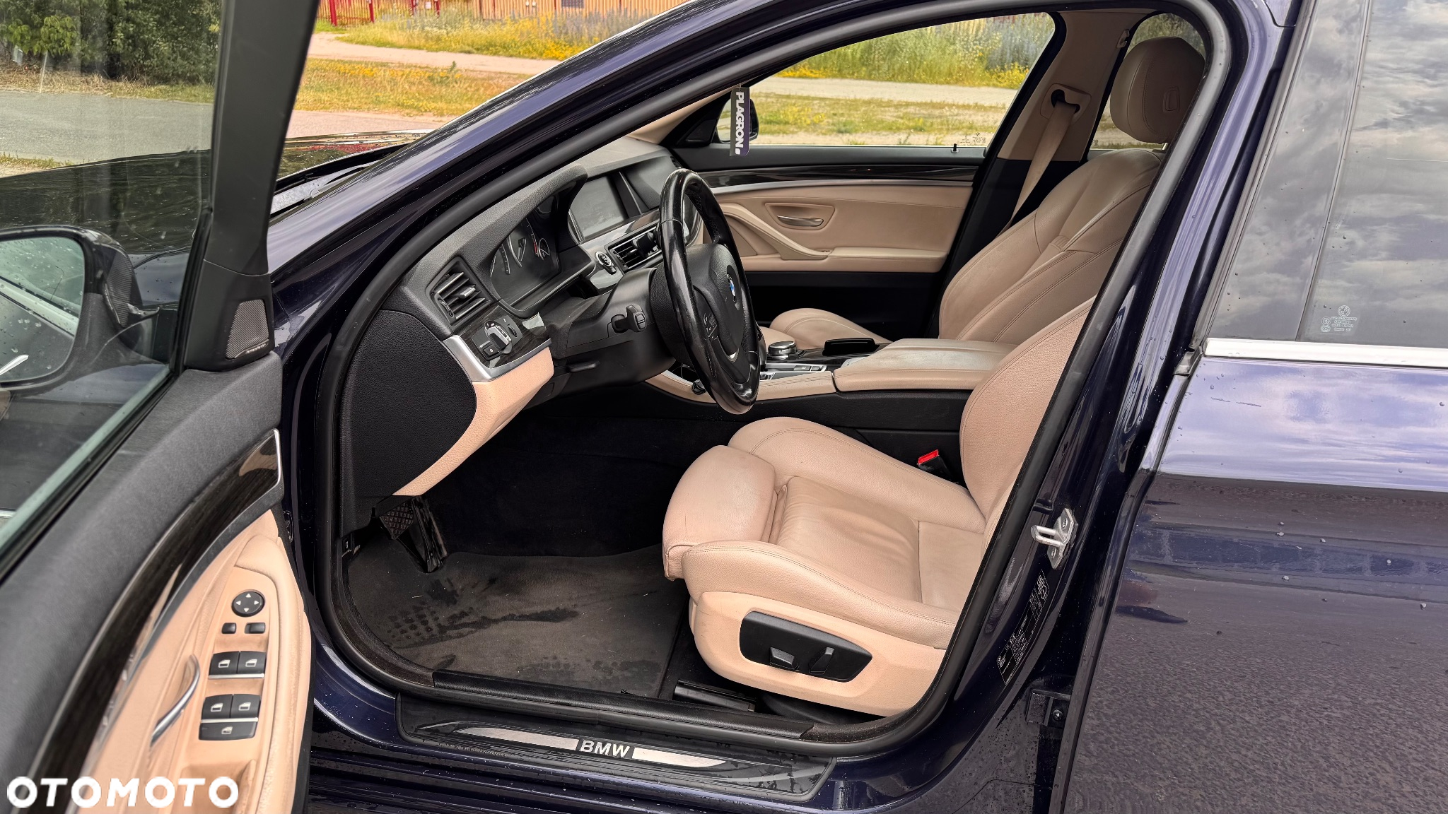 BMW Seria 5 520d Touring - 8