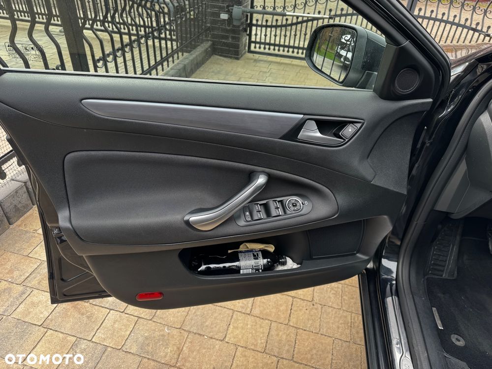 Ford Mondeo 2.0 TDCi Titanium X - 19