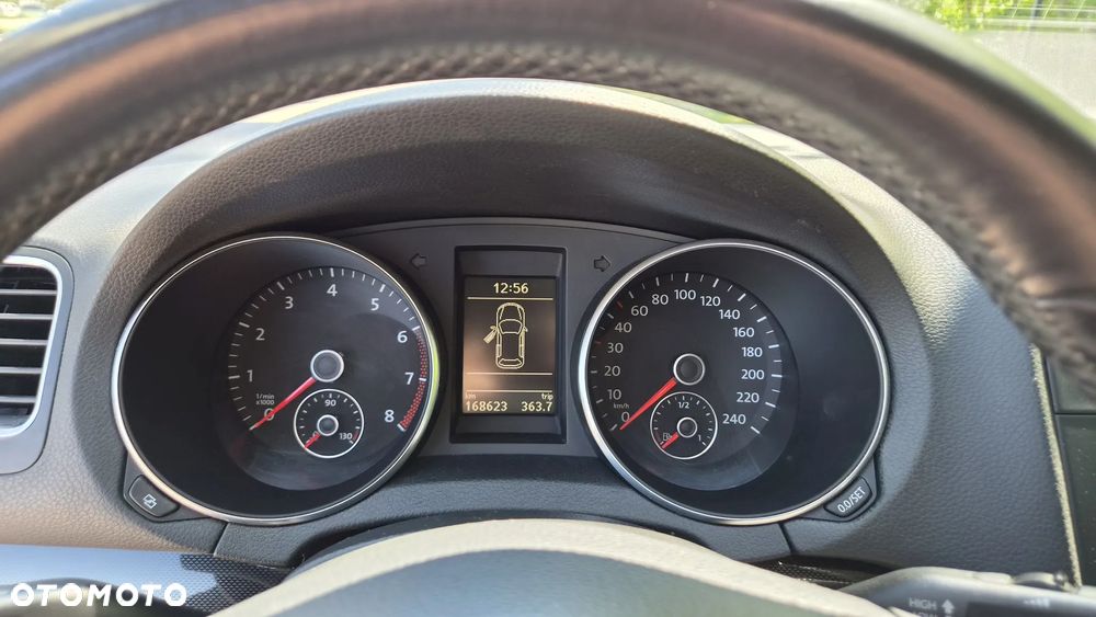 Volkswagen Golf 1.6 Comfortline - 14